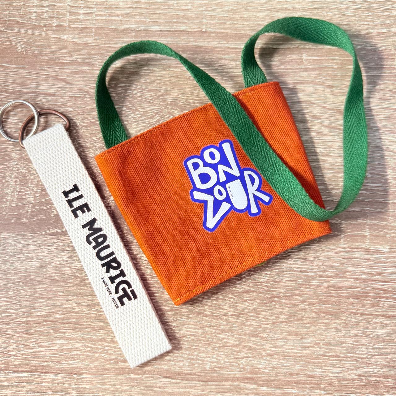 Coffee Mug Holder & Keychain - Bon Zour