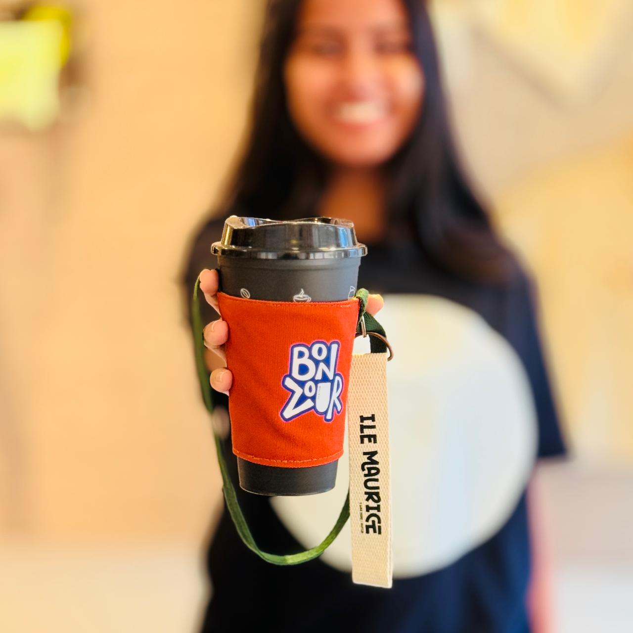 Coffee Mug Holder & Keychain - Bon Zour