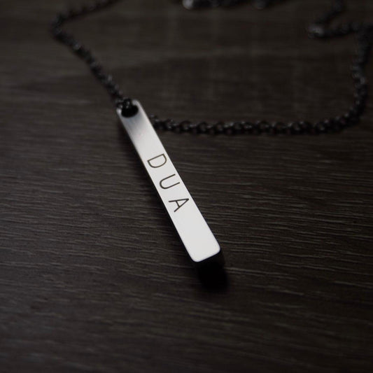 Metal engraving necklace - Dua Vertical Bar