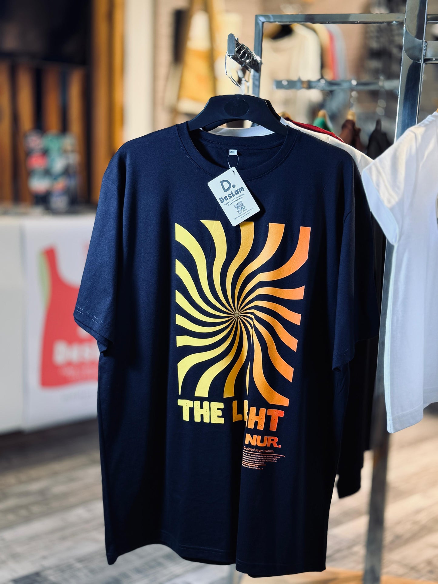 The Light Nur T-shirt